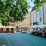 Urbannestgroup - Old Town - Stare Miasto - Freta 5
